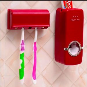 Toothbrush dispenser